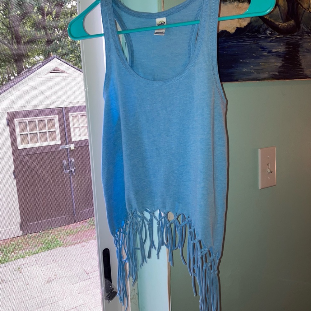 SOLD CLEARANCE - Kavio, Lite blue, fringed, cropped tank top. Size  m - Picture 2 of 7